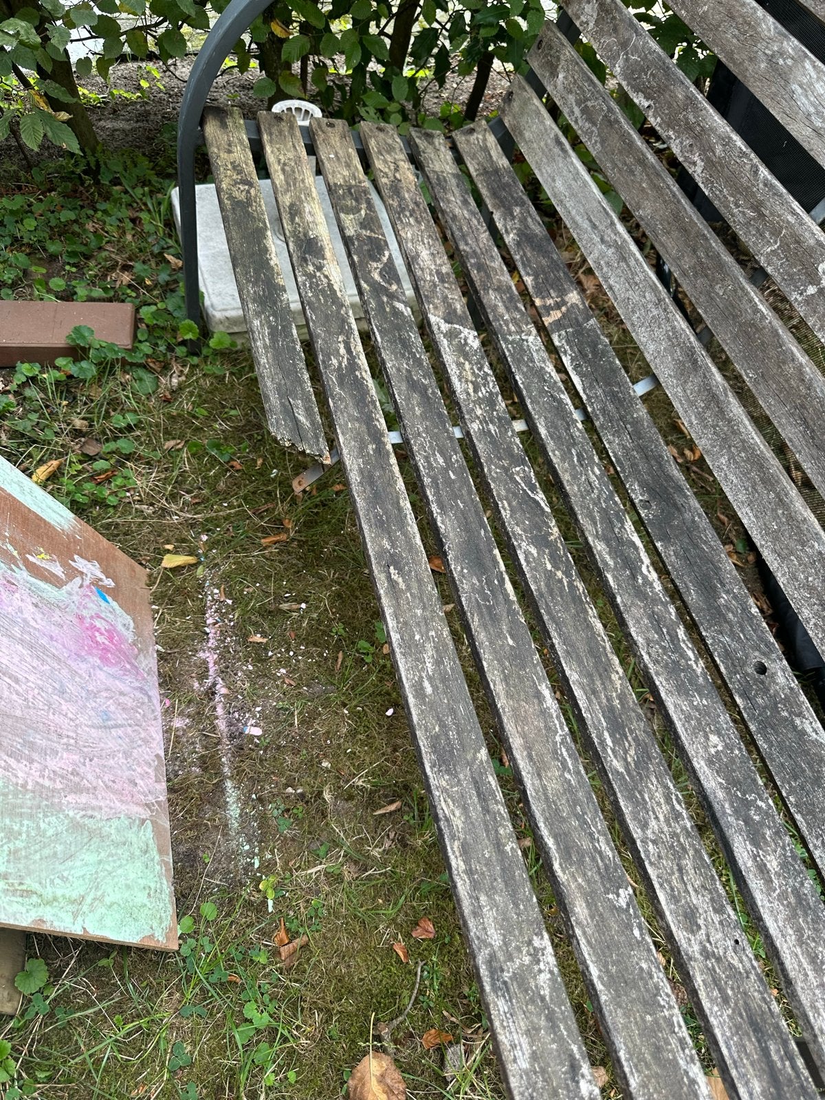 Gratis tuinbankje - Heeft wat aandacht nodig, Tuin en Terras, Tuinbanken, Ophalen, Gebruikt, Hout