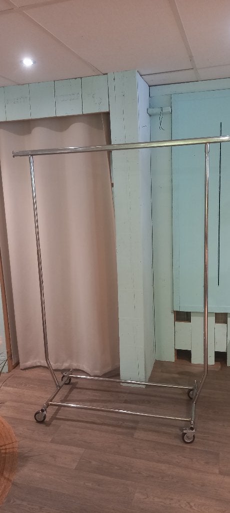 X stevig metalen Kledingrek met stop-wieltjes, Kleding | Dames, Kledingrekken, Ophalen, Met wielen, Gebruikt