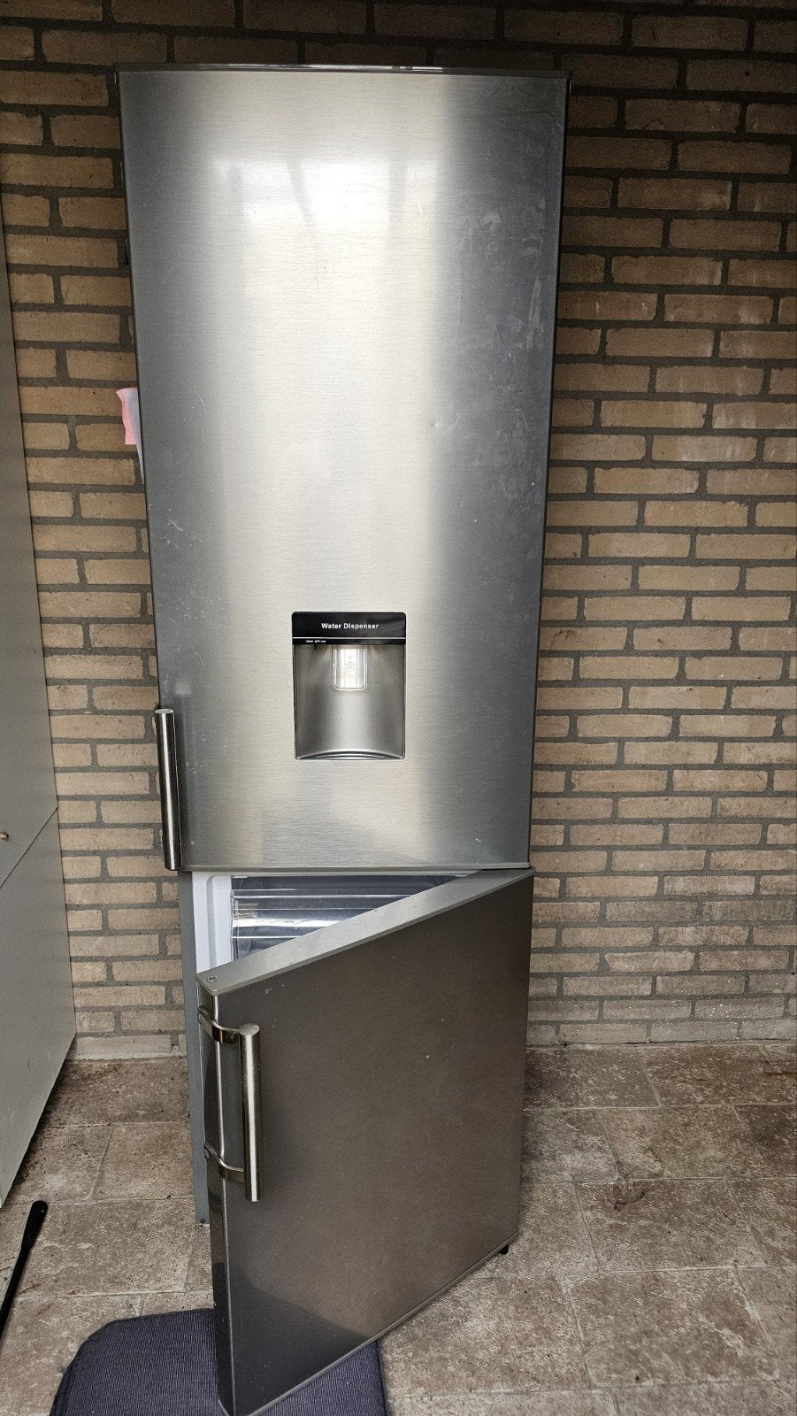 Everglades Koel-vriescombinatie 275L RVS Look Waterdispenser, Ophalen, 200 liter of meer, Met aparte vriezer, 160 cm of meer
