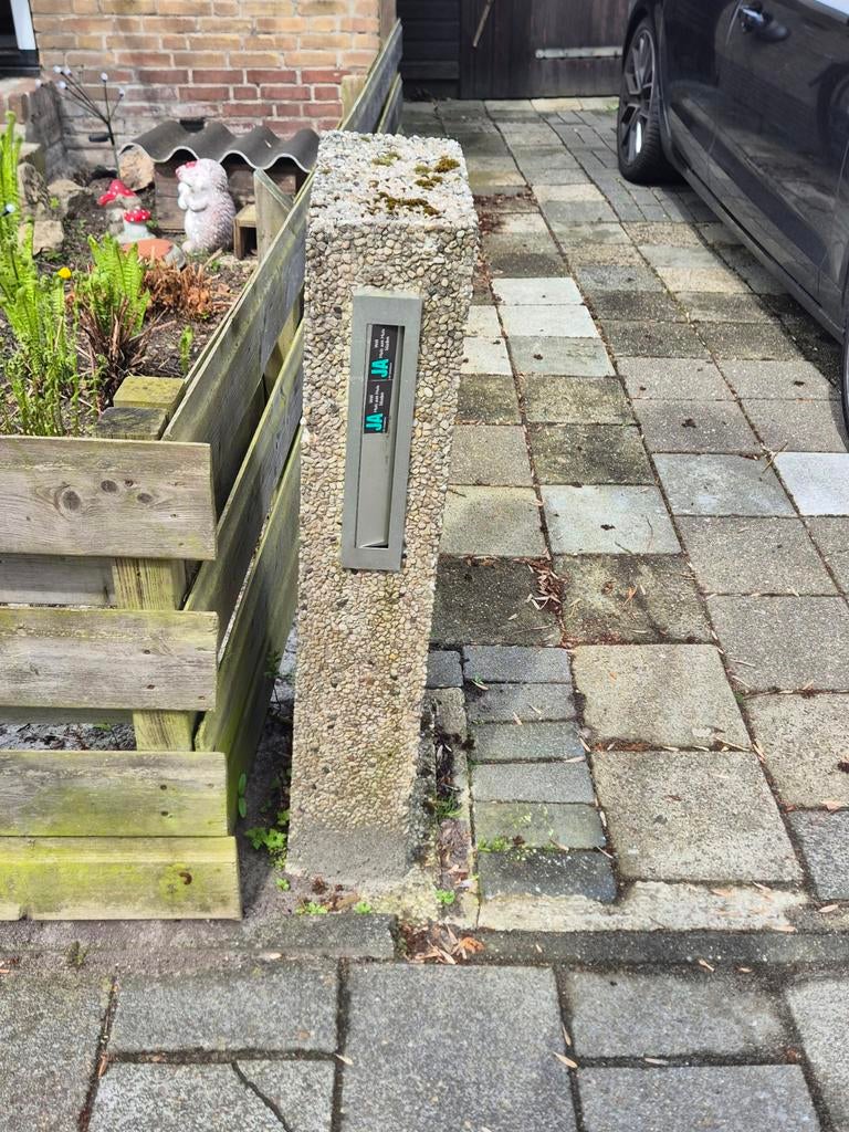 Zware betonnen brievenbus, Tuin en Terras, Ophalen, Gebruikt