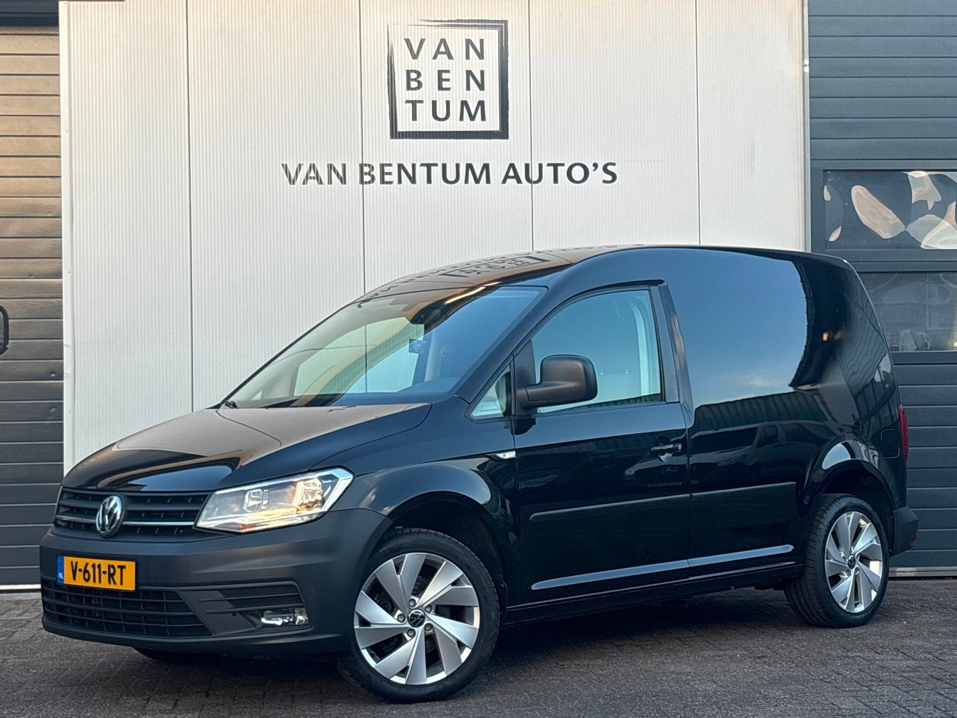 Volkswagen Caddy 2.0TDI Navi Carplay Airco Cruise EURO 6!, Auto's, Stof, 4 cilinders, Volkswagen, Zwart