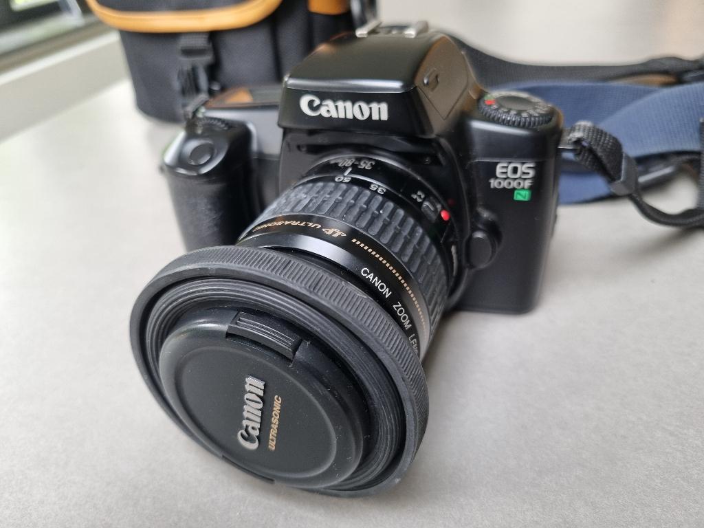 Canon Eos 1000 F N spiegelreflex, Audio, Tv en Foto, Fotocamera's Analoog, Ophalen of Verzenden, Gebruikt, Spiegelreflex, Canon