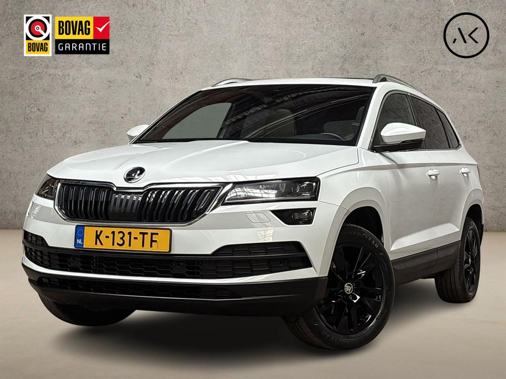 Skoda Karoq 1.5 TSI ACT Deluxe 150Pk Automaat (PANORAMADAK,, Auto's, Skoda, 12 maanden, 4 cilinders, Wit, Bedrijf
