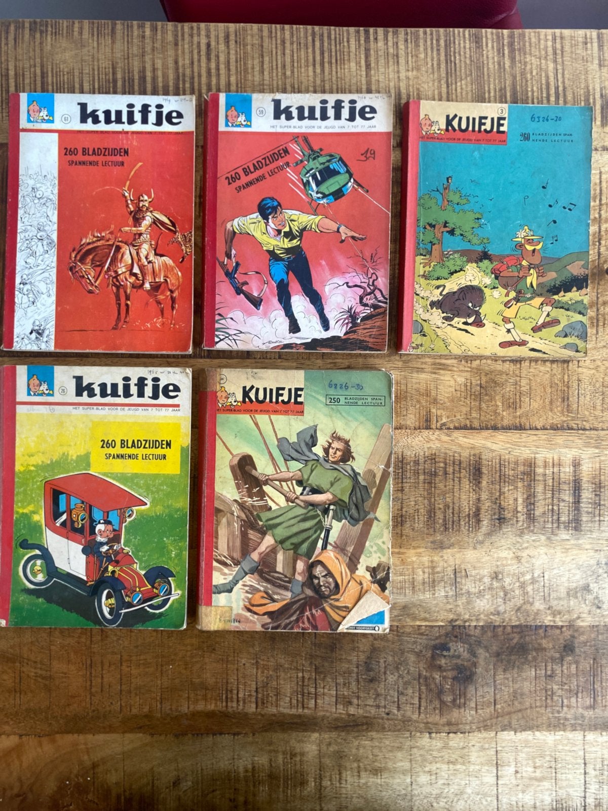 Vintage Kuifje stripboeken superblad  jaren 60, Meerdere stripboeken, Ophalen of Verzenden, Gelezen