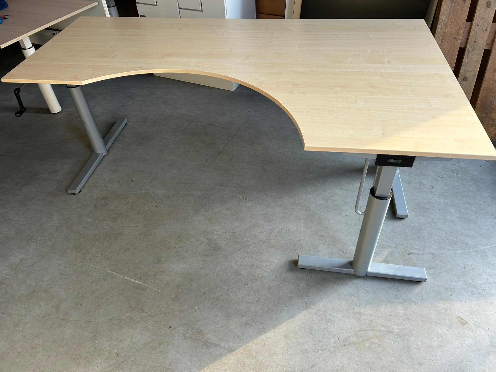 Gispen HoekBureau 200x120cm met slinger, Huis en Inrichting, Bureaus, Ophalen, Zo goed als nieuw