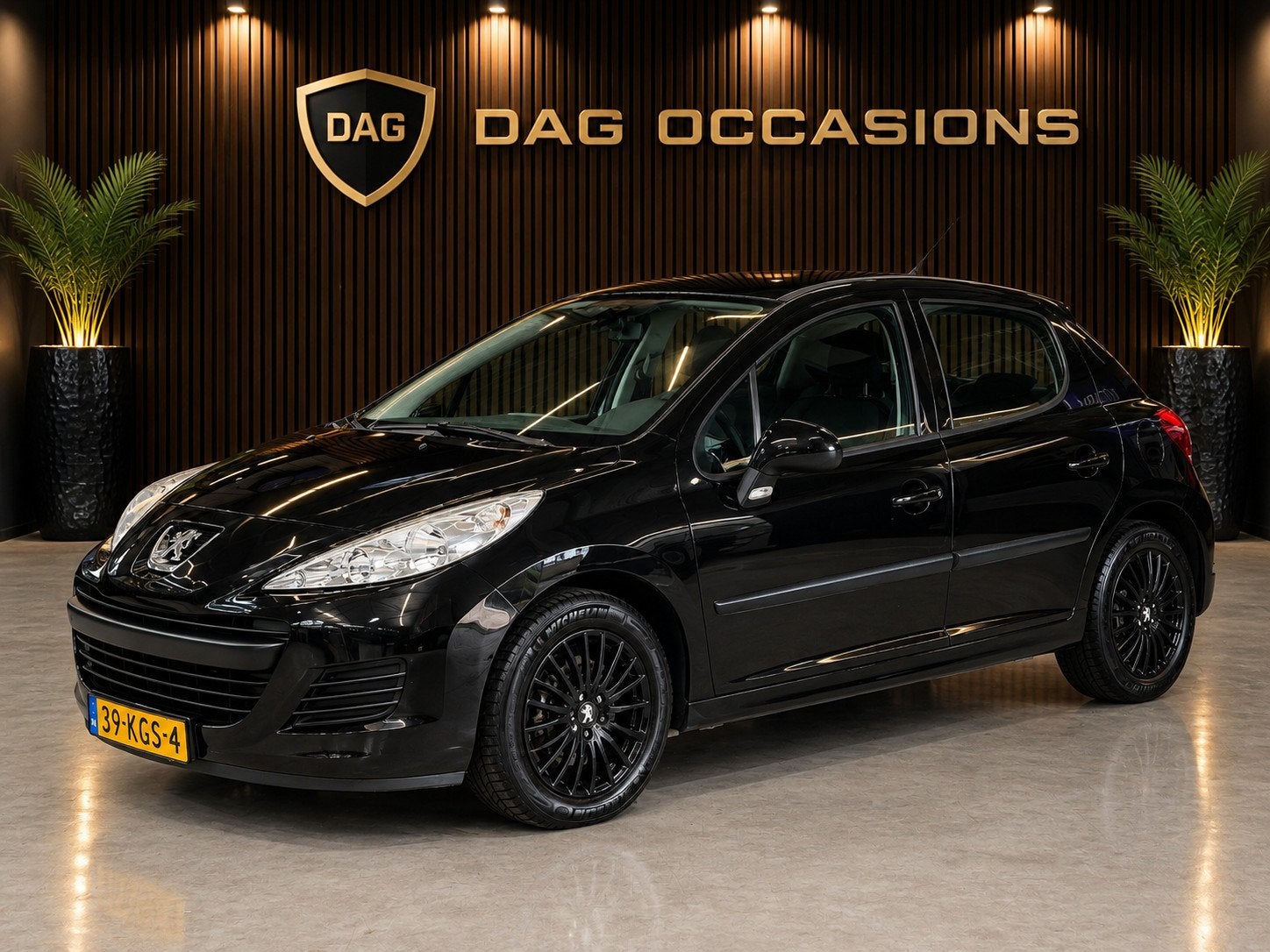 Peugeot 207 1.4 VTi X-line NIEUW APK|AIRCO|CRUISE|TREKHAAK, Stof, Zwart, Metallic lak, Zwart