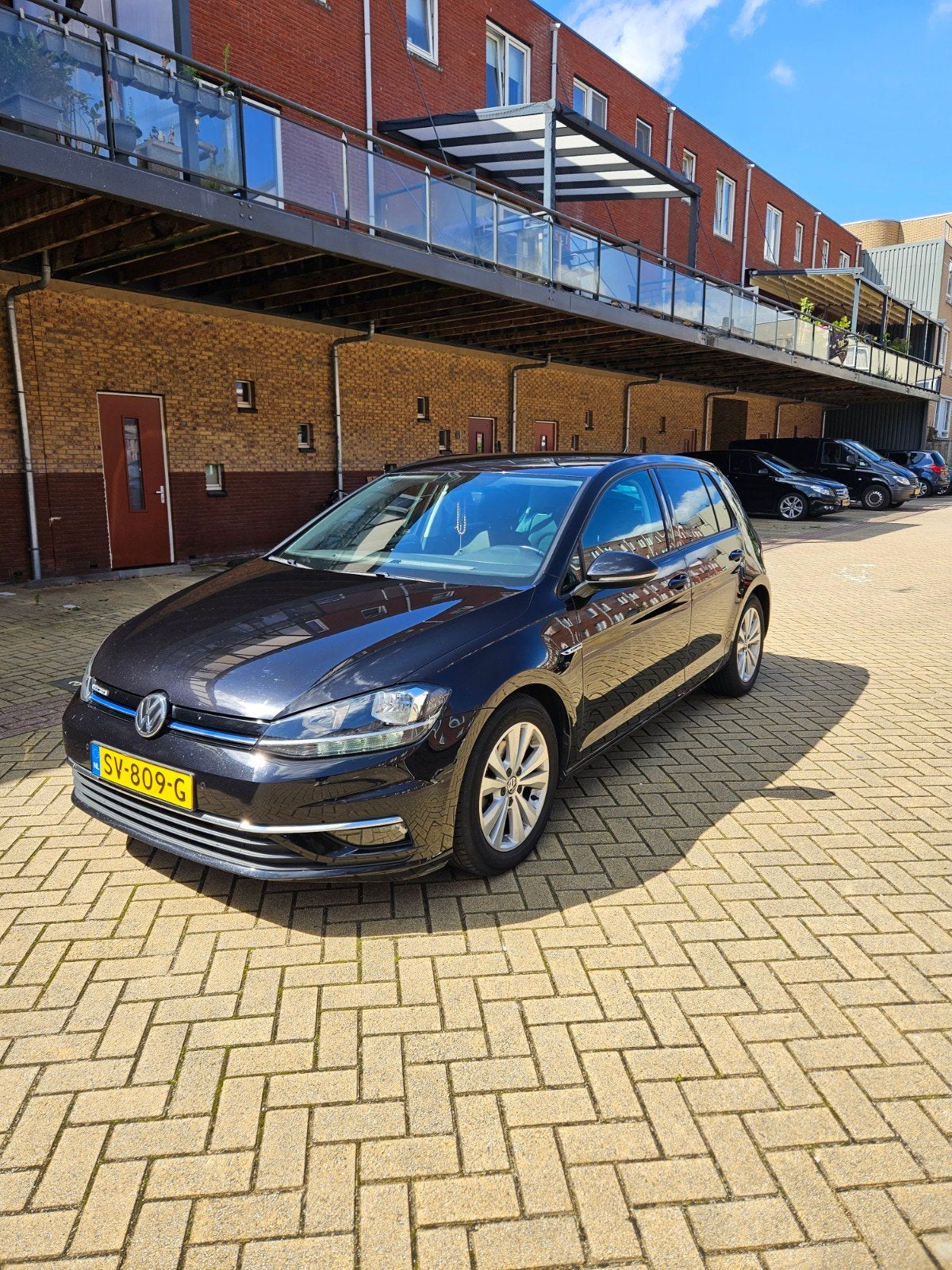 Volkswagen Golf 1.5 TSI 130pk 7-DSG 5D Bluemotion 2018 Zwart, Auto's, Volkswagen, 1498 cc, 4 cilinders, Zwart, Origineel Nederlands