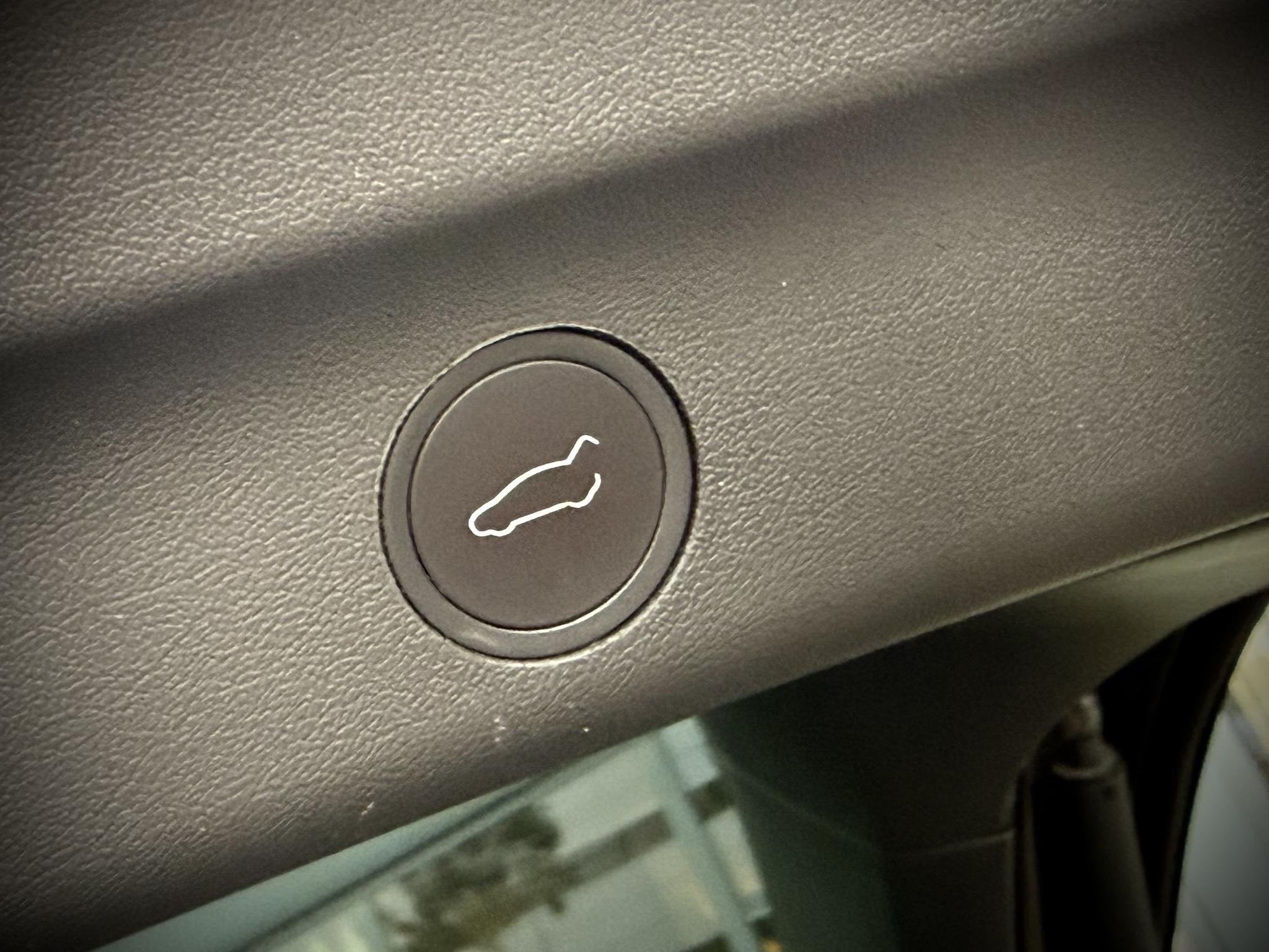 Foto 33 van Tesla Model Y Performance AWD/Pano/Autopilot