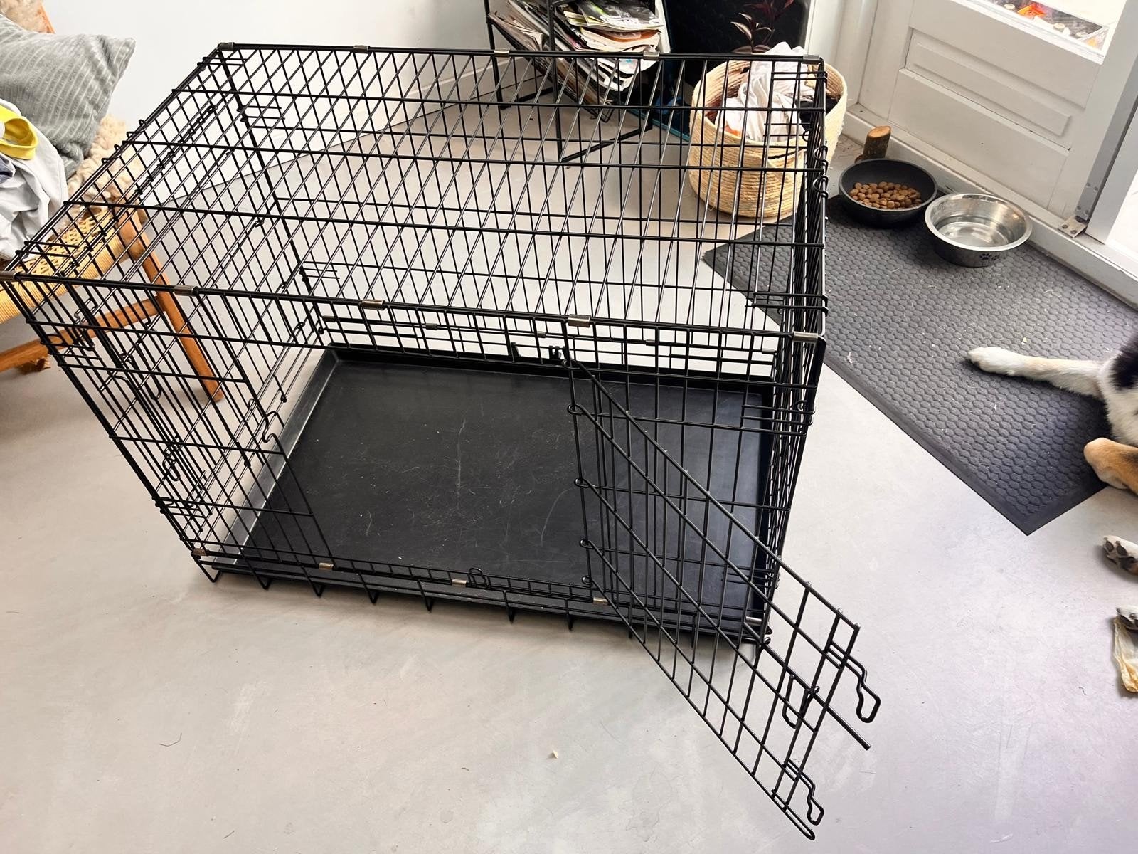 honden bench maat medium, Dieren en Toebehoren, Ophalen, Zo goed als nieuw
