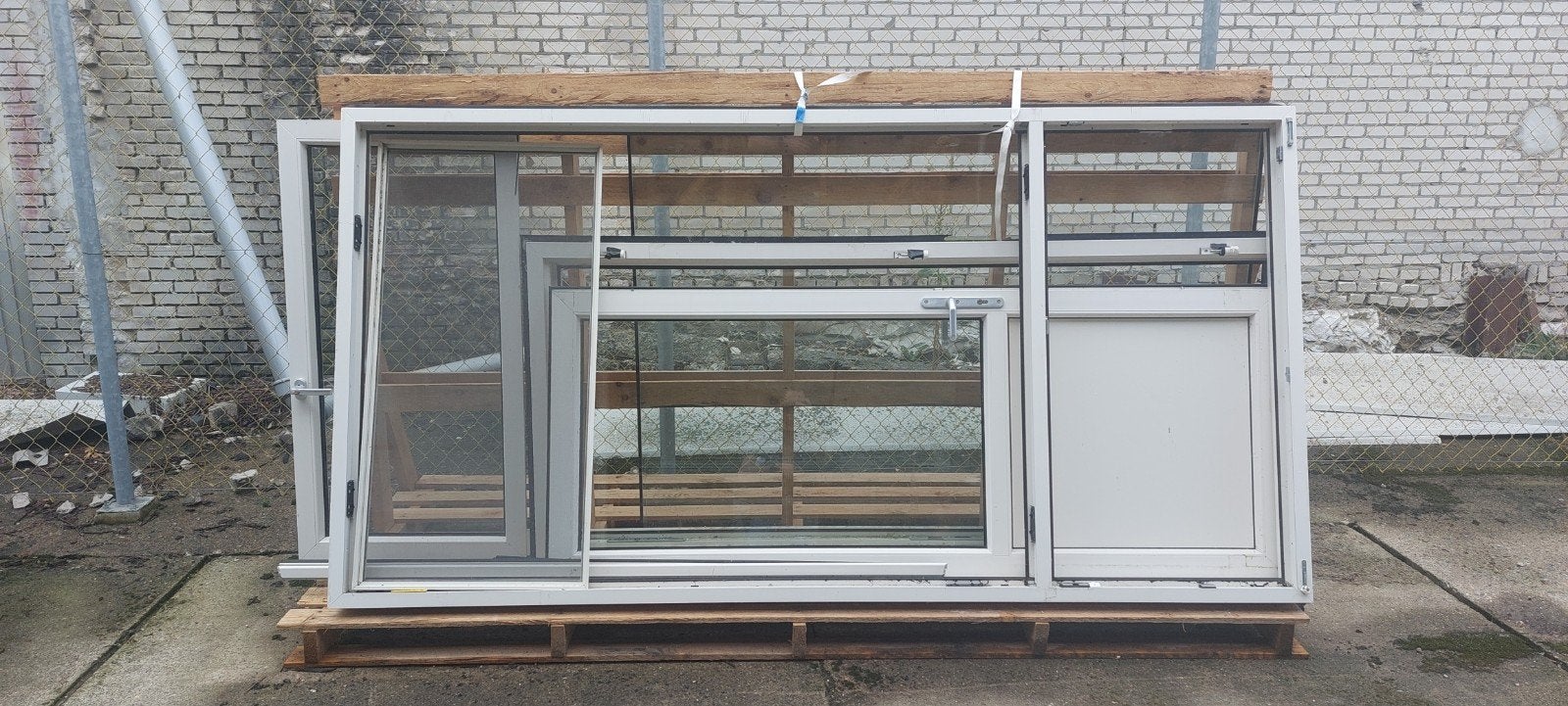 Kunststof buitendeur + raamkozijn incl. glas RAL9001, Doe-het-zelf en Verbouw, Ophalen, Gebruikt, Kunststof, Inclusief glas