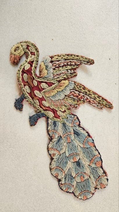 17th Century English Crewelwork Bird, 17e eeuwse geborduurde, Ophalen