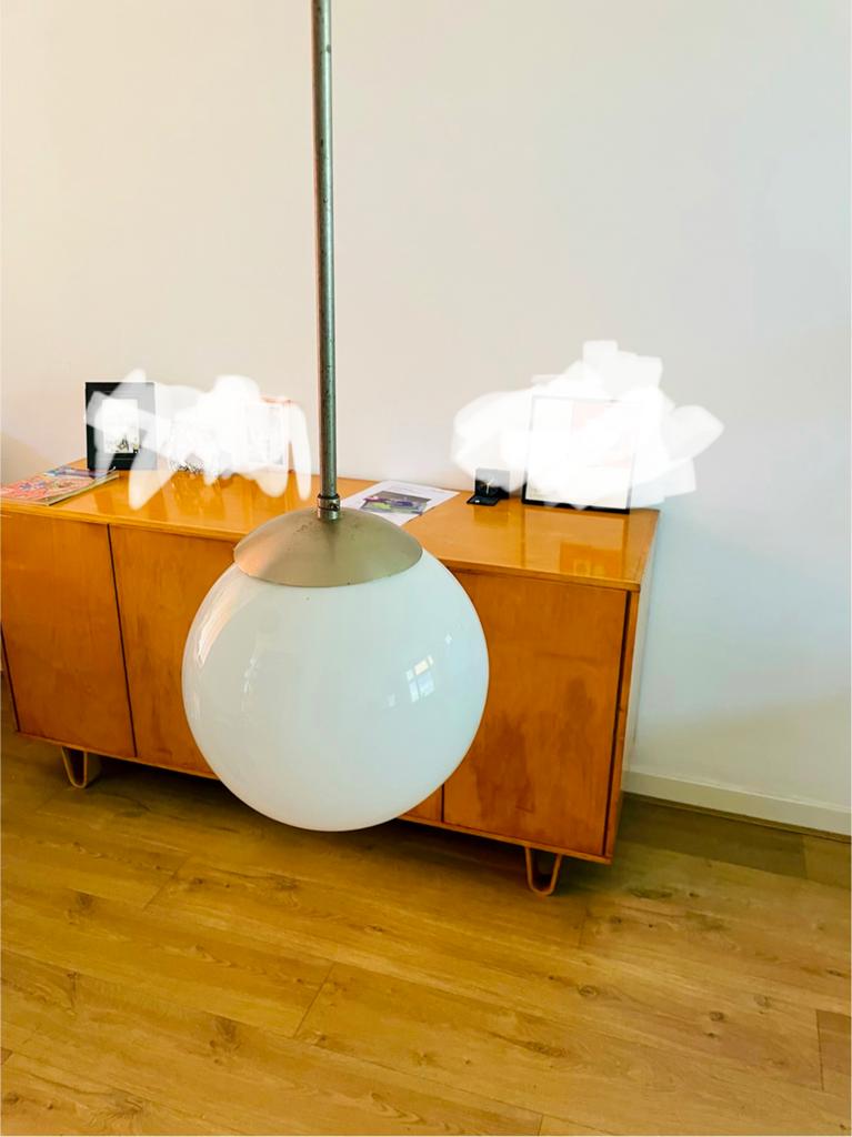 Originele Gispen hanglamp met opalen glazen bol, Ophalen