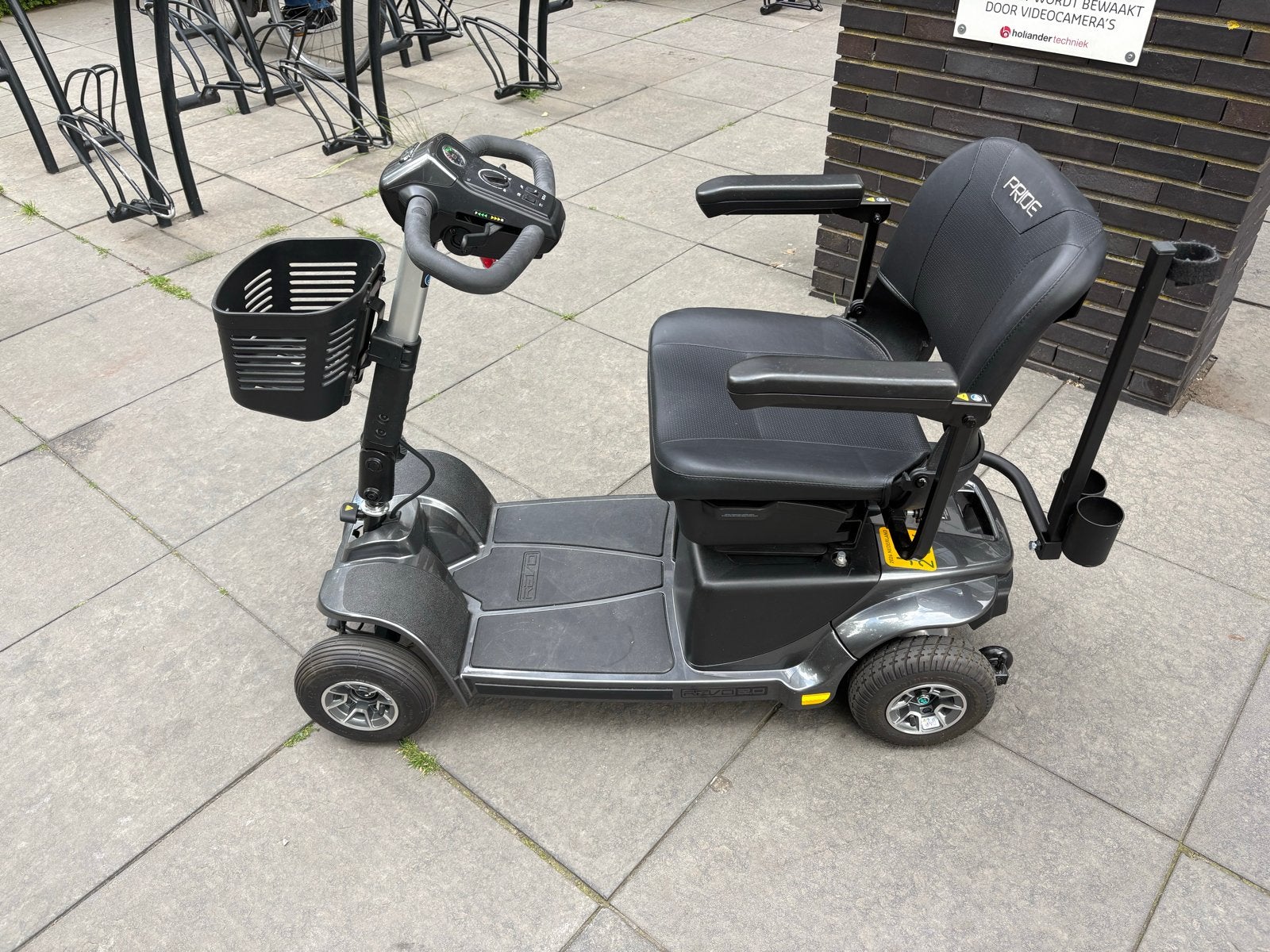 Te koop pride scootmobiel, Ophalen, 10 km/u of minder, Pride, Zo goed als nieuw
