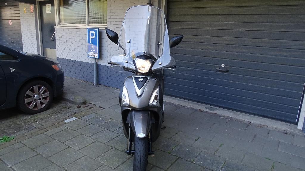 Syn Scooter Snor, Fietsen en Brommers, Snorfietsen en Snorscooters, Ophalen, SYM, Zo goed als nieuw, Benzine
