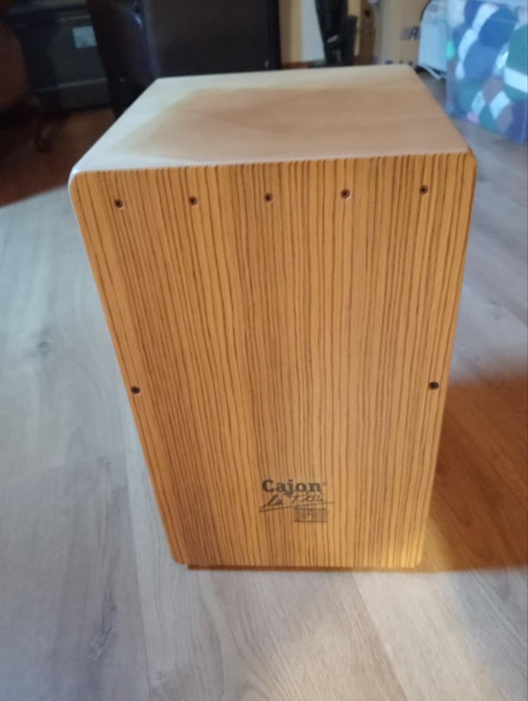 Cajon La Peru - Zo goed als nieuw, Muziek en Instrumenten, Percussie, Ophalen of Verzenden, Zo goed als nieuw, Overige soorten