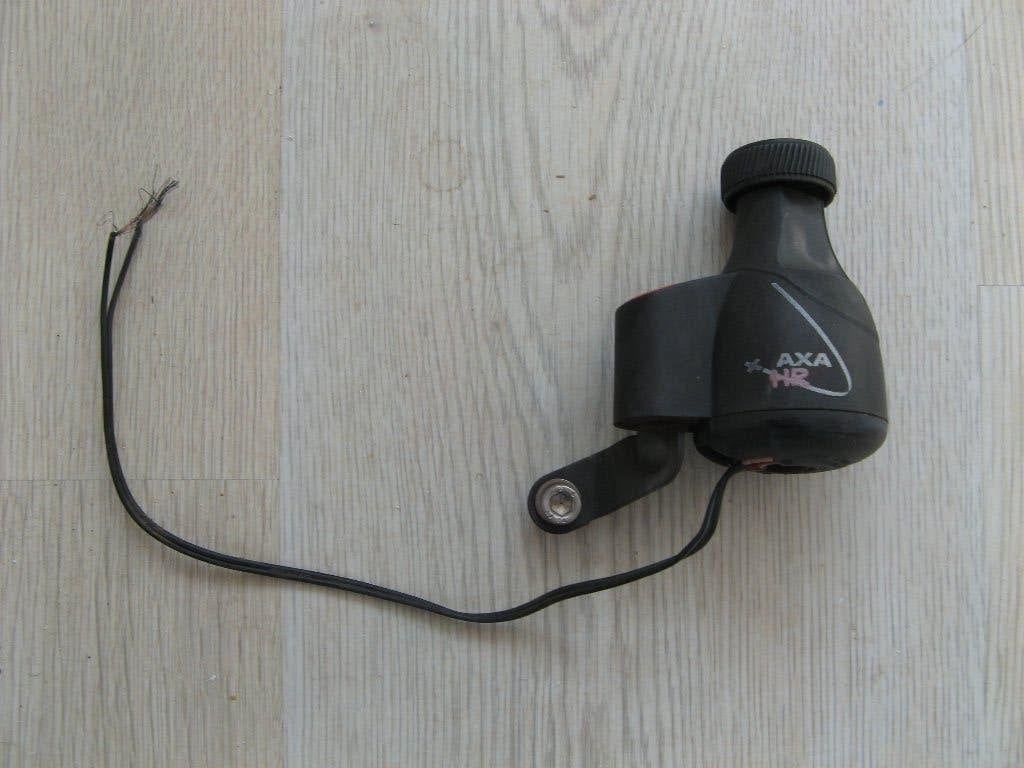 KOGA AXA-fietsdynamo + lamp, Fietsen en Brommers, Waterbestendig, Voorlicht, Zo goed als nieuw, Ophalen