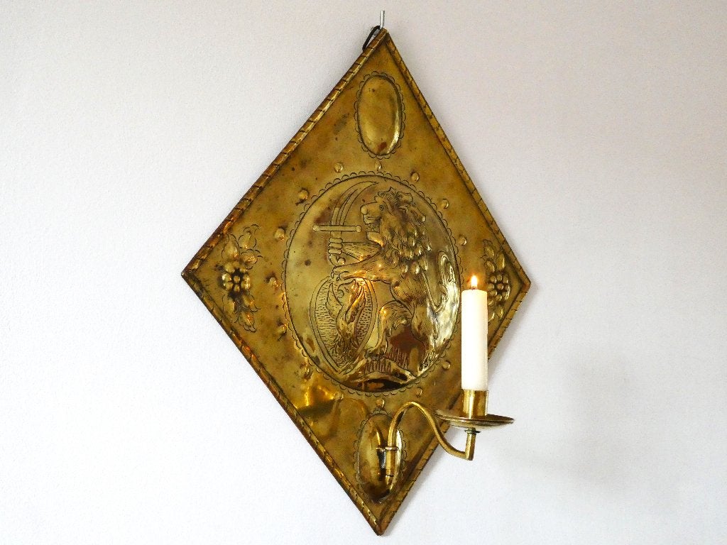 Hollandse blaker wandkandelaar lopende leeuw kandelaar, Ophalen of Verzenden, Koper of Brons