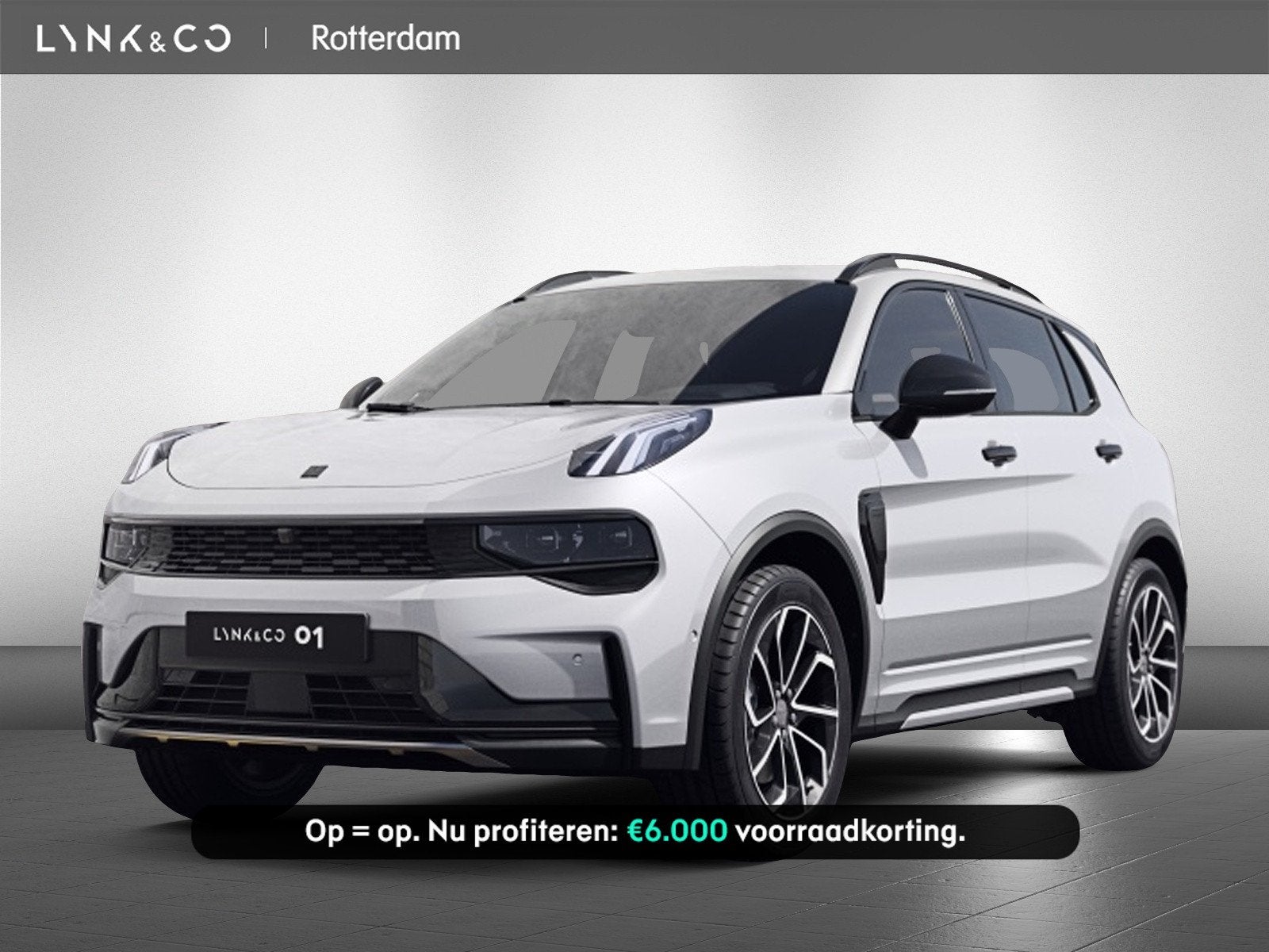 Lynk & Co 01 | CORE | GRATIS TREKHAAK! | Achteruitrij camera, Auto's, Stof, 1800 kg, Zwart, 4 cilinders
