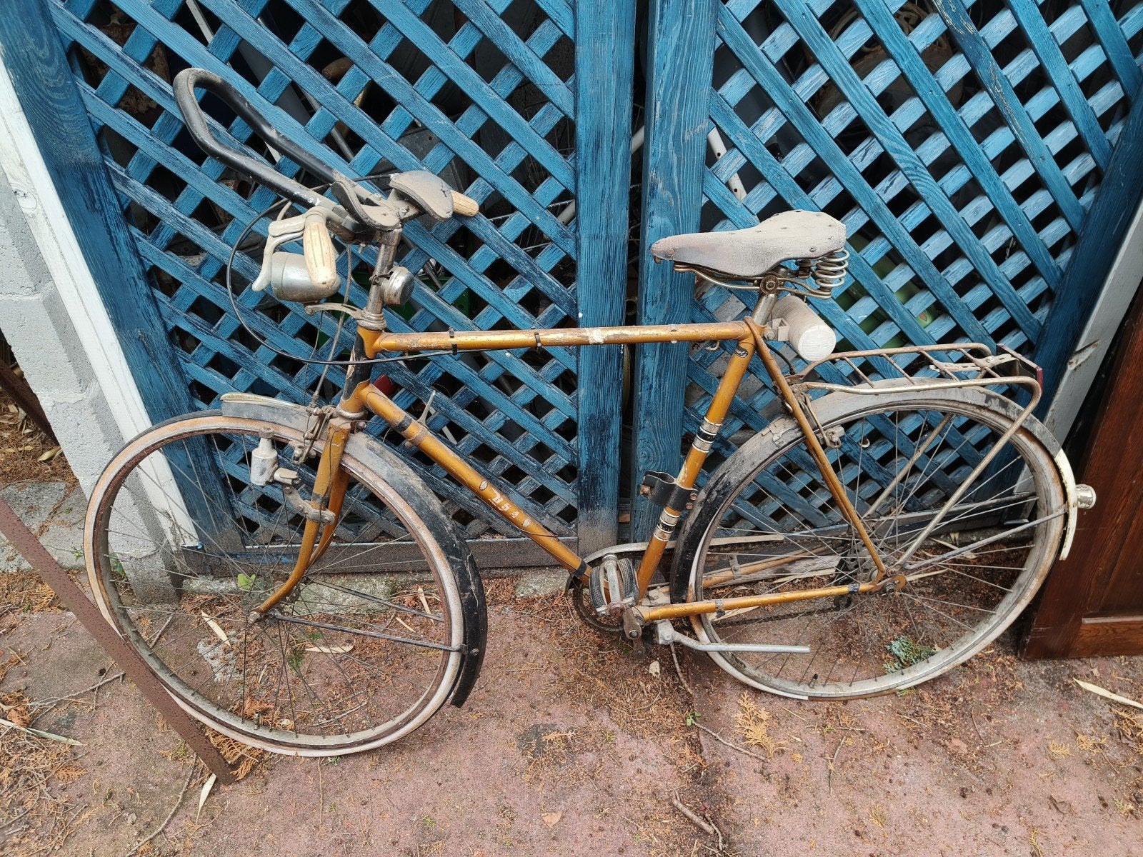 ZEER OUD FIETSJE, BSA, SCHUURVONDST, Fietsen en Brommers, Ophalen