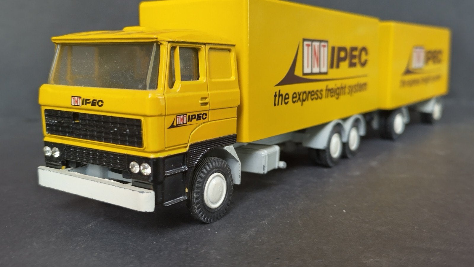 Daf 3300 TNT Ipec Combi 1:50 Lion Car Pol, Verzenden, ., Zo goed als nieuw, Lion