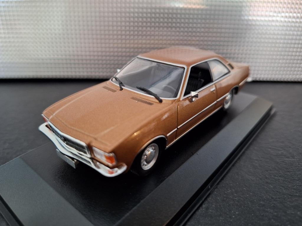 Opel Rekord D Coupé 1975 Schaal 1:43, Hobby en Vrije tijd, Modelauto's | 1:43, Overige merken, Nieuw, Ophalen of Verzenden, Maxichamps