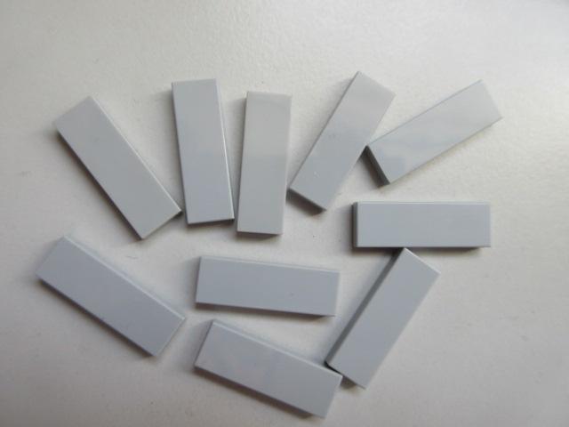 nr. 9765, 10 lichtgrijze tegeltjes 1x3, Ophalen of Verzenden, Zo goed als nieuw, Complete set, Lego