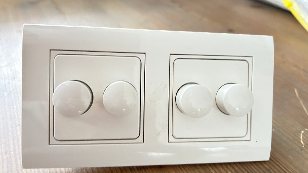 KOPP 8441 LED duo-dimmers (2x) met dubbel afdekraam - (wit), Ophalen of Verzenden, Gebruikt, Overige merken, Schakelaar
