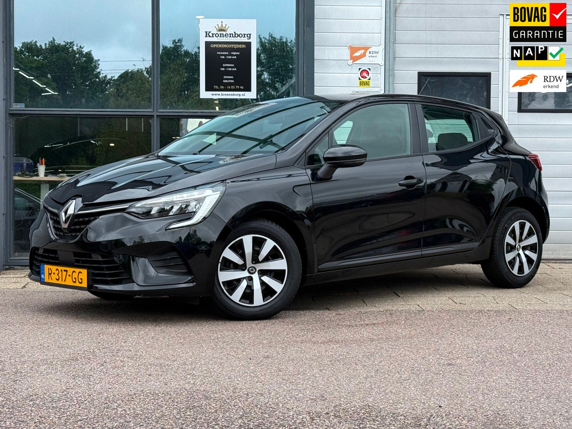 Renault Clio 1.0 TCe 90 Equilibre| CARPLAY| NAP| NAVI, Auto's, Voorwielaandrijving, Gebruikt, 580 kg, Zwart