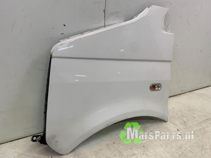 Scherm rechts-voor van een Volkswagen Transporter (LB9A), Gebruikt, -, Volkswagen, -