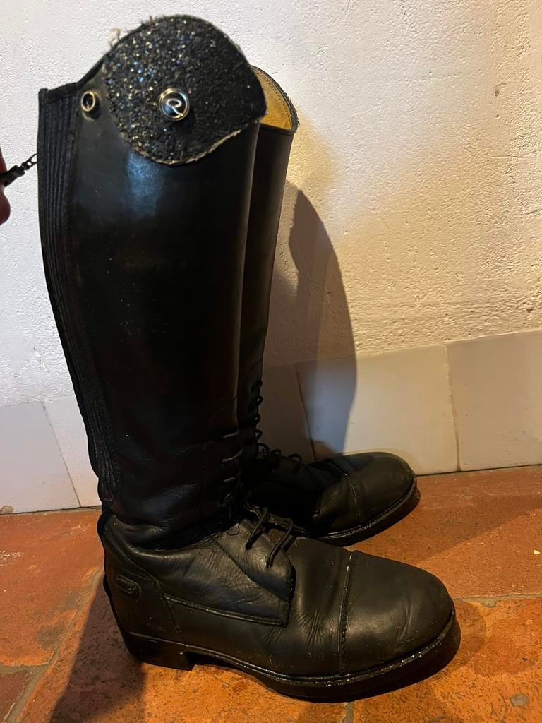 QHP paardrijlaarzen maat 35, Dieren en Toebehoren, Paardrijkleding, Ophalen, Kinderen, Zo goed als nieuw, Schoeisel