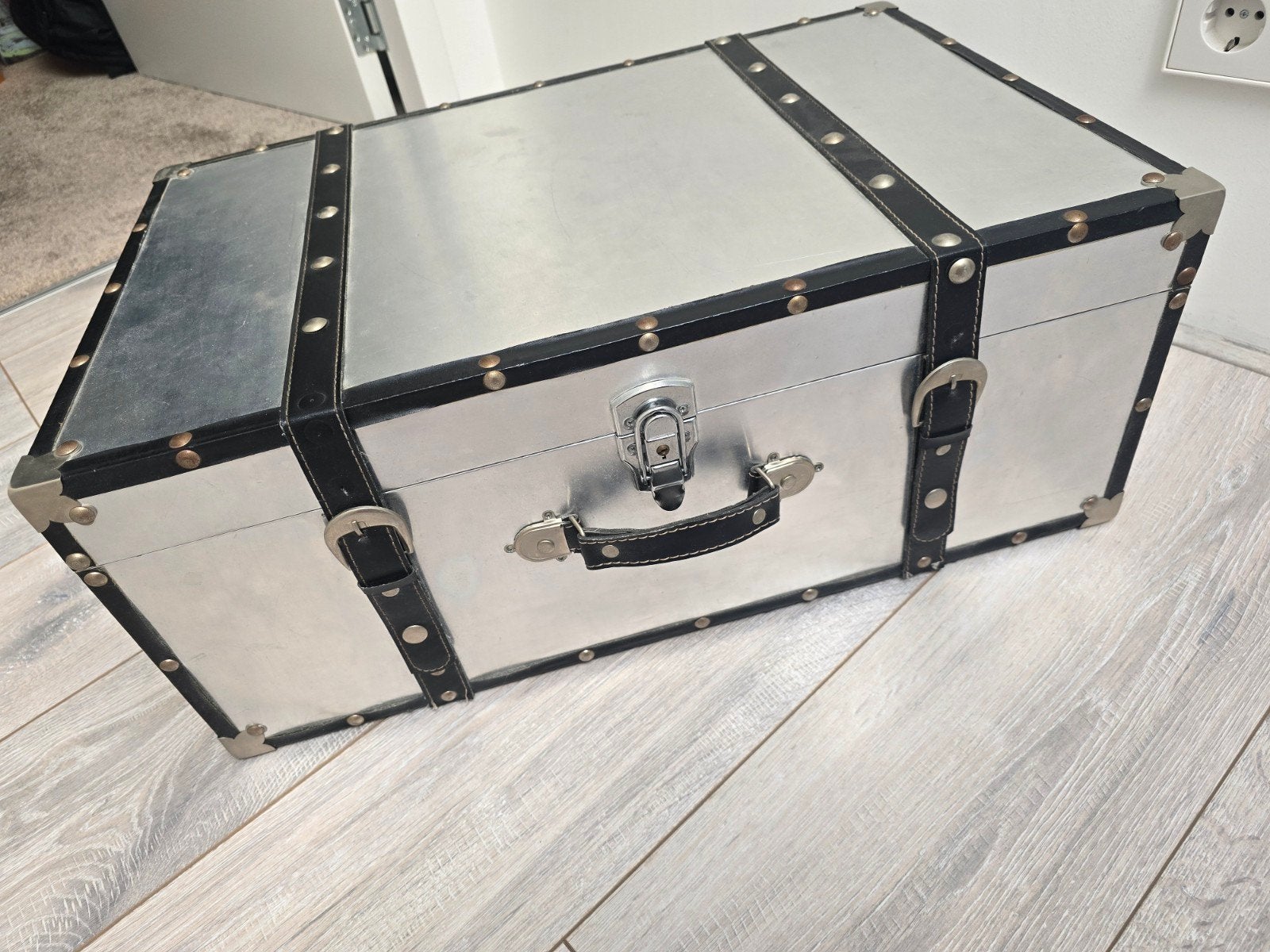 Opbergkist - opberg koffer zilver aluminium 62 x 40 x 26, Ophalen, Minder dan 50 cm, Gebruikt, 50 tot 100 cm