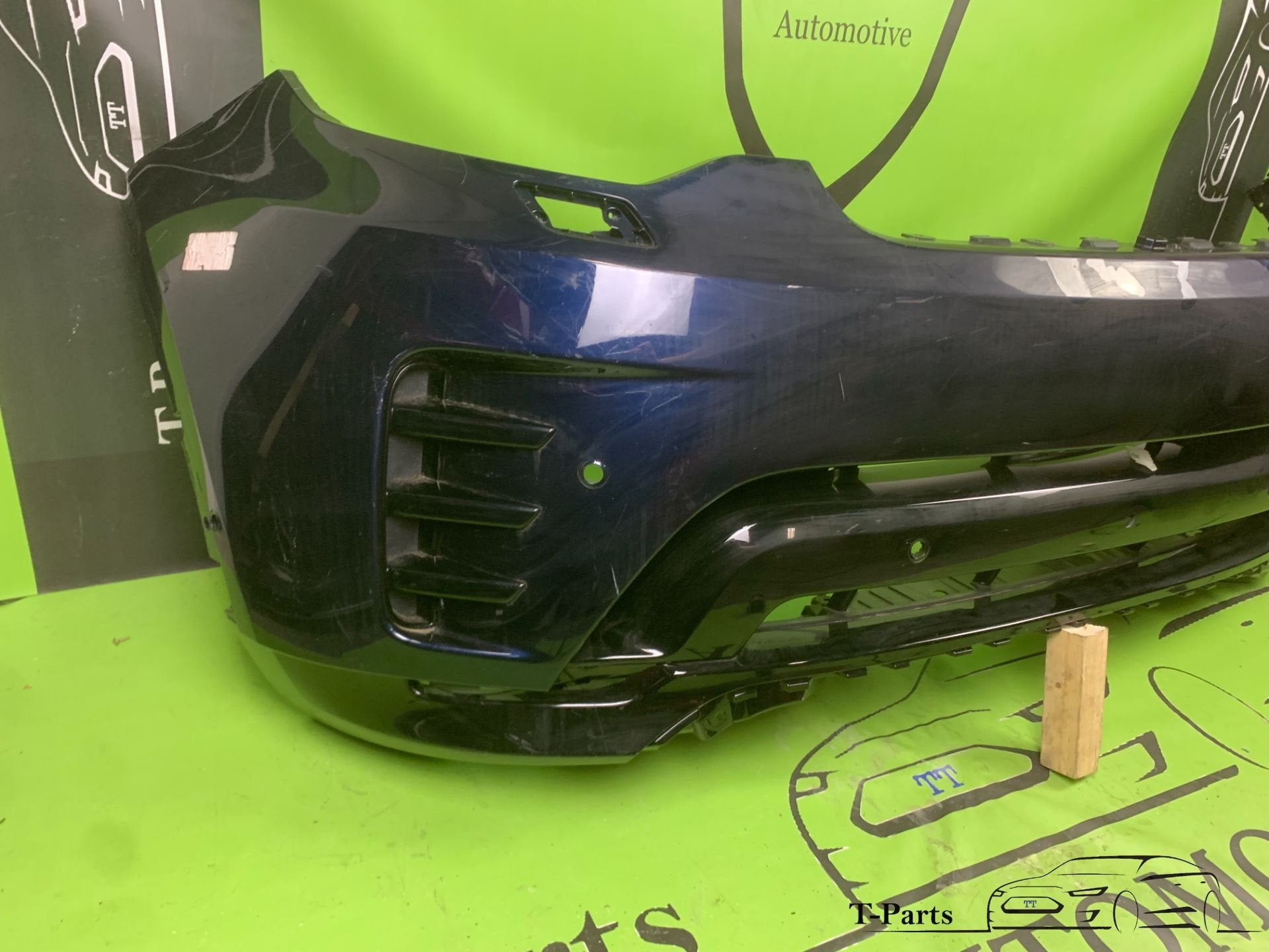 land rover discovery dynamic voorbumper bumper, Auto-onderdelen, Info@fabrikant.eu, Ophalen of Verzenden, Bumper, Fabrikantstraat 1
1000 AA  Amsterdam
