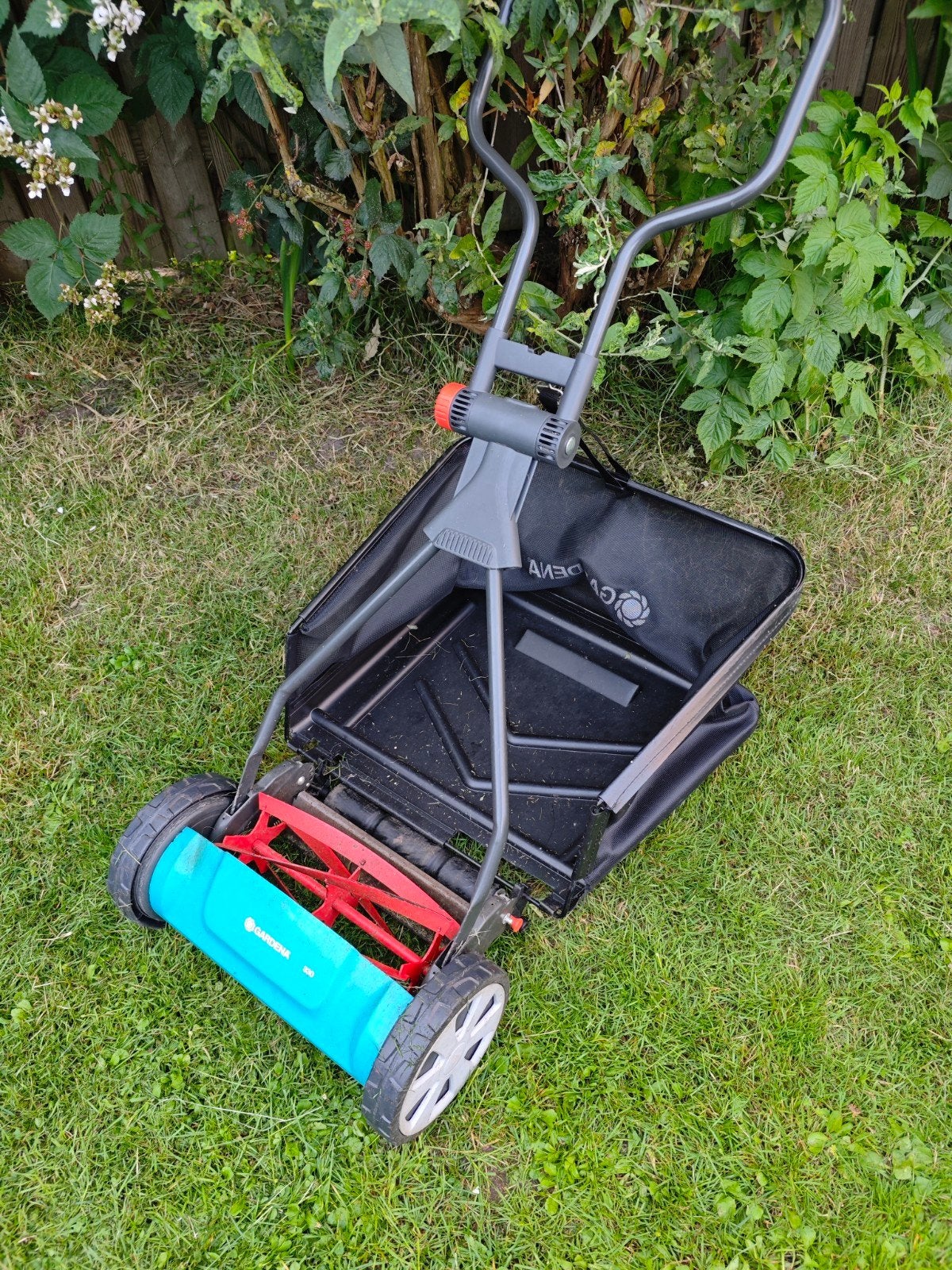 Gardena 330 Handgrasmaaier met opvangbak., Tuin en Terras, Ophalen, Gebruikt, Handgrasmaaier, Opvangzak
