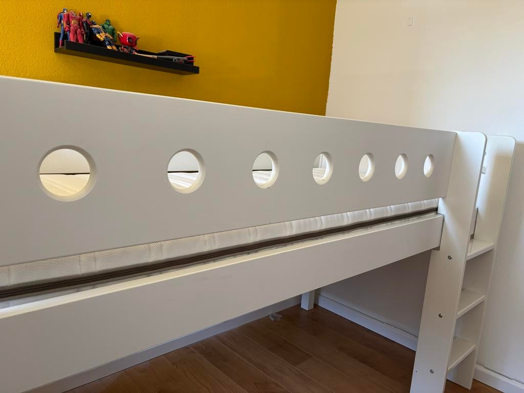 Flexa halfhoogslaper met IKEA matras (Malvik) 90x200, Kinderen en Baby's, Ophalen, Gebruikt, Halfhoogslaper