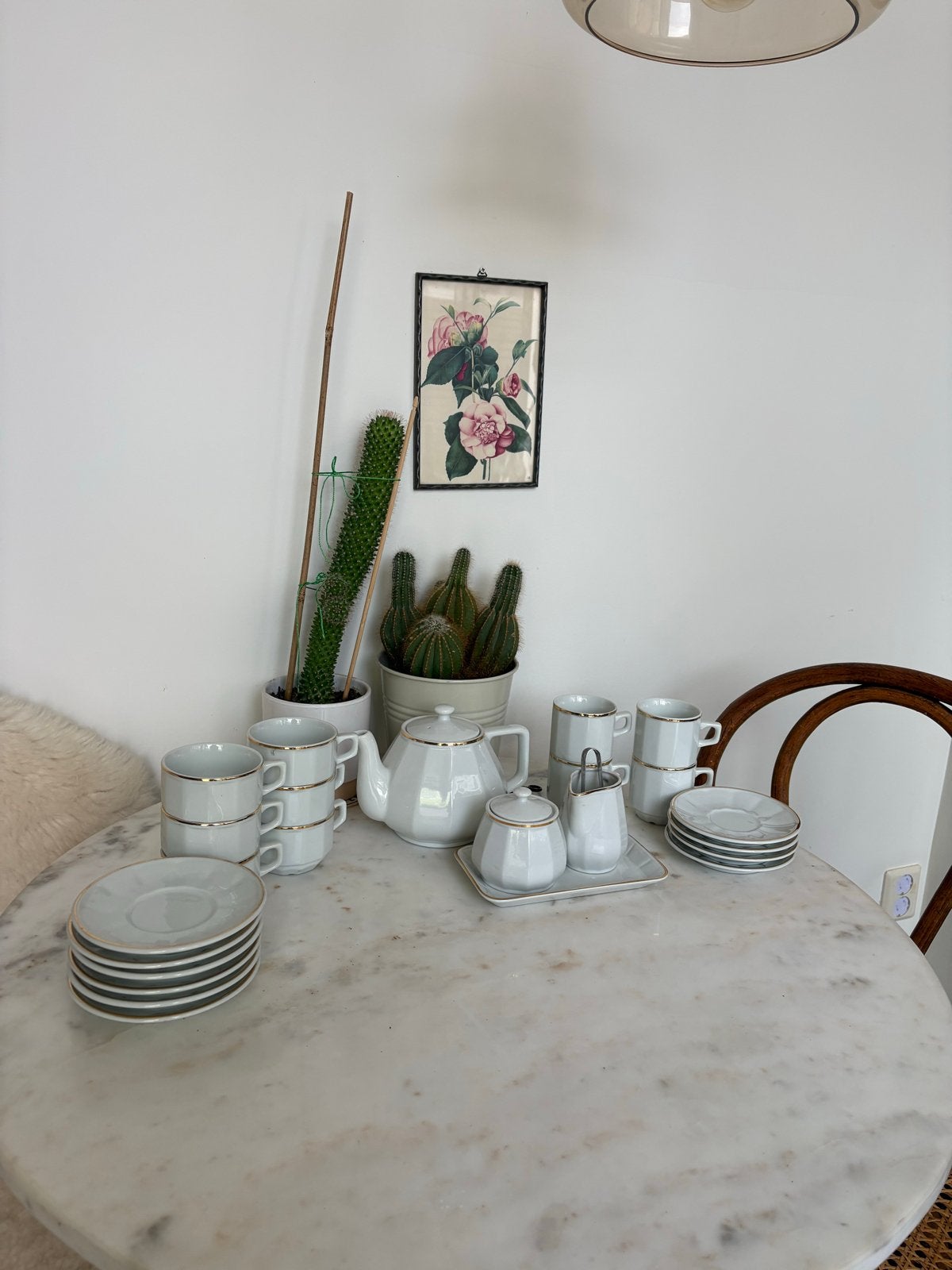 Porseleinen Bistro servies - kopjes, schotels, theepot, suik, Ophalen, Overige merken, Klassiek, Zo goed als nieuw