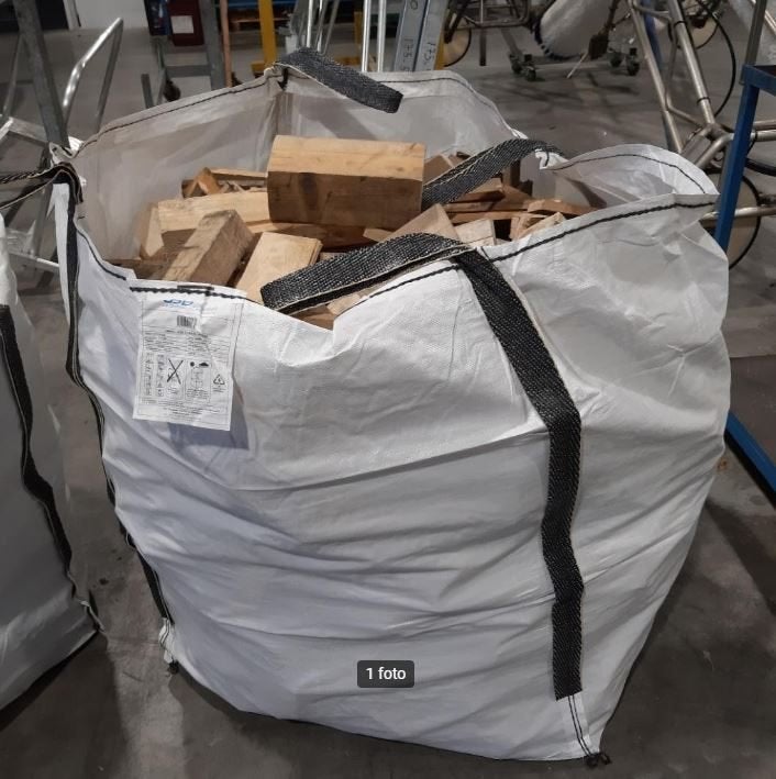 Verschillende big bags haardhout pallethout brandhout, Tuin en Terras, Haardhout, Minder dan 3 m³, Ophalen, Overige houtsoorten