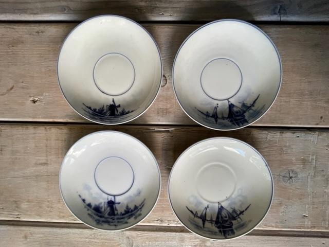 4 x oude Delfts blauw schoteltjes. Molens. Porselein, Ophalen