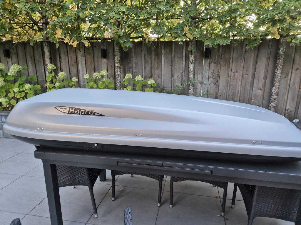 Hapro Carver 8.4 Dakkoffer 550L+ Mont Blanc Dakdragers – Set, Auto diversen, Ophalen, Gebruikt
