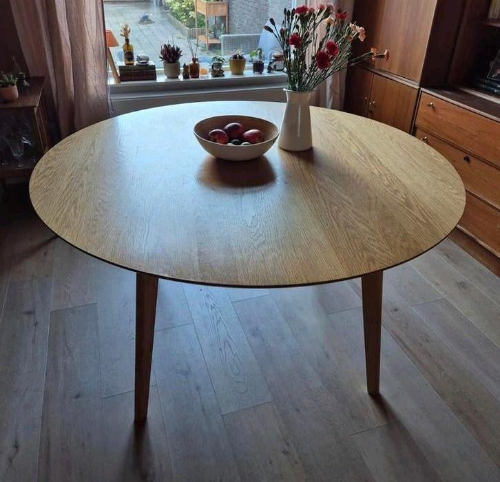 Ronde eettafel 140 cm – Scandinavische stijl (Actona), Huis en Inrichting, Tafels | Eettafels, Ophalen, Gebruikt, Vier personen