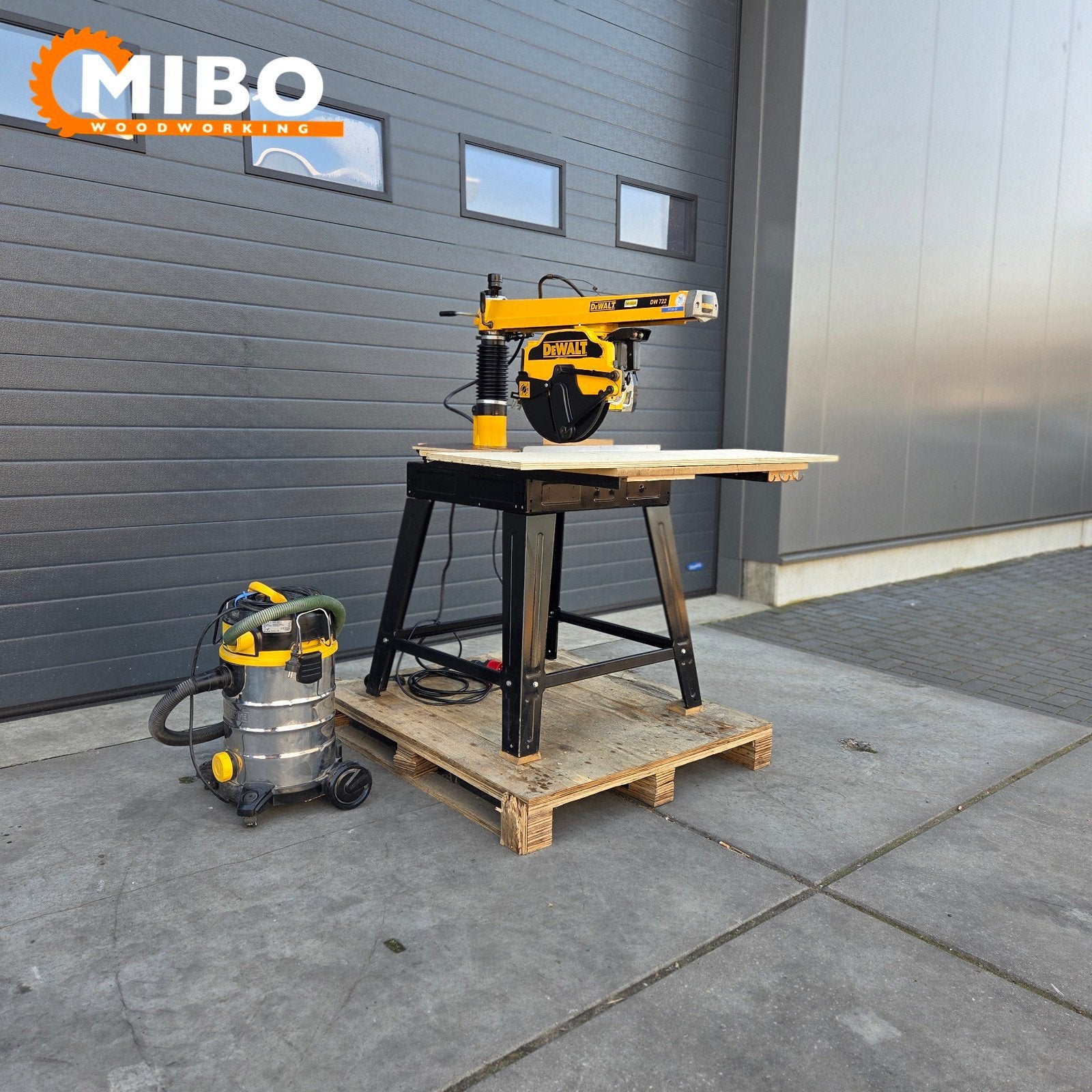 Dewalt afkortzaag radiaalzaag plus afzuiger ** als nieuw set, 70 mm of meer, Ophalen of Verzenden, Afkortzaag, 1200 watt of meer