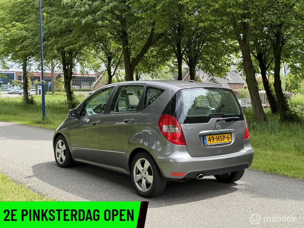 Mercedes A-klasse 200 Avantgarde*AUTOMAAT*PARKEERSENSOREN*CR, Auto's, Mercedes-Benz, 136 pk, Gebruikt, Beige, Leder en Stof