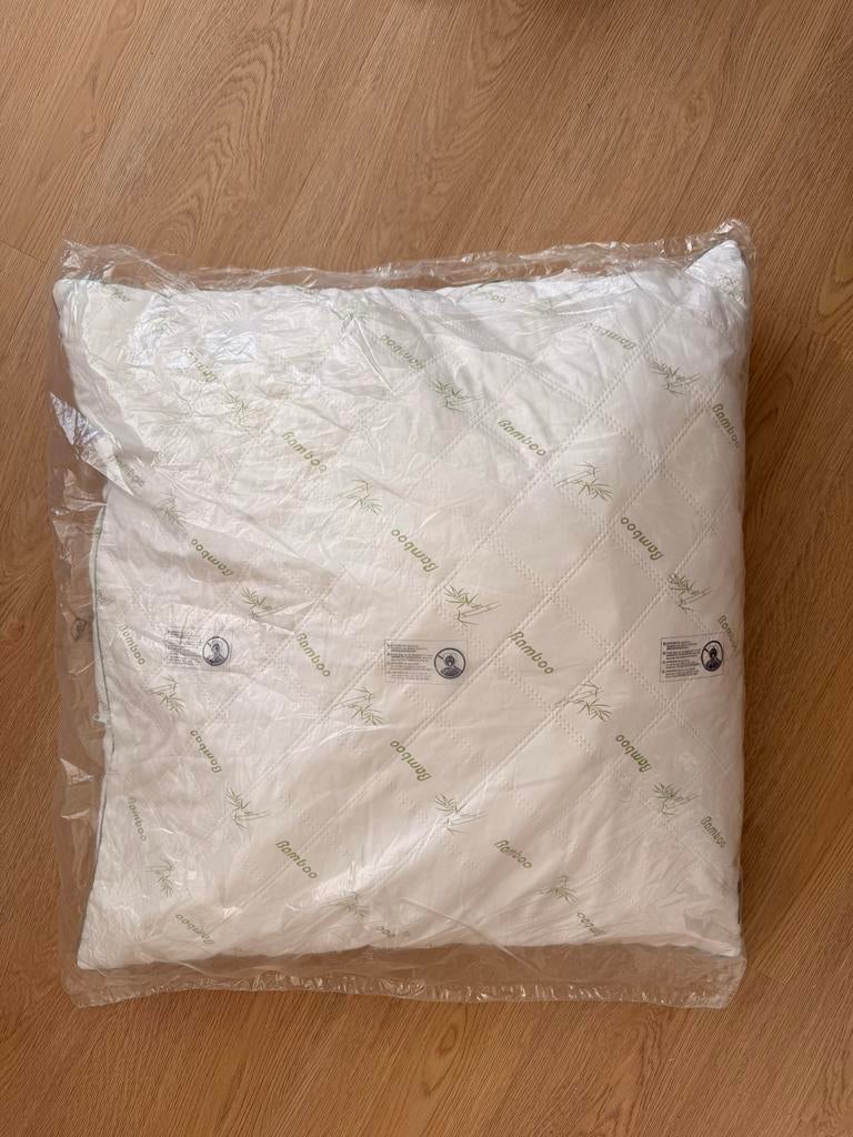 Nieuw Bamboe Kussen - Comfortabel en Ondersteunend, Eenpersoons, Wit, Nieuw, Ophalen of Verzenden