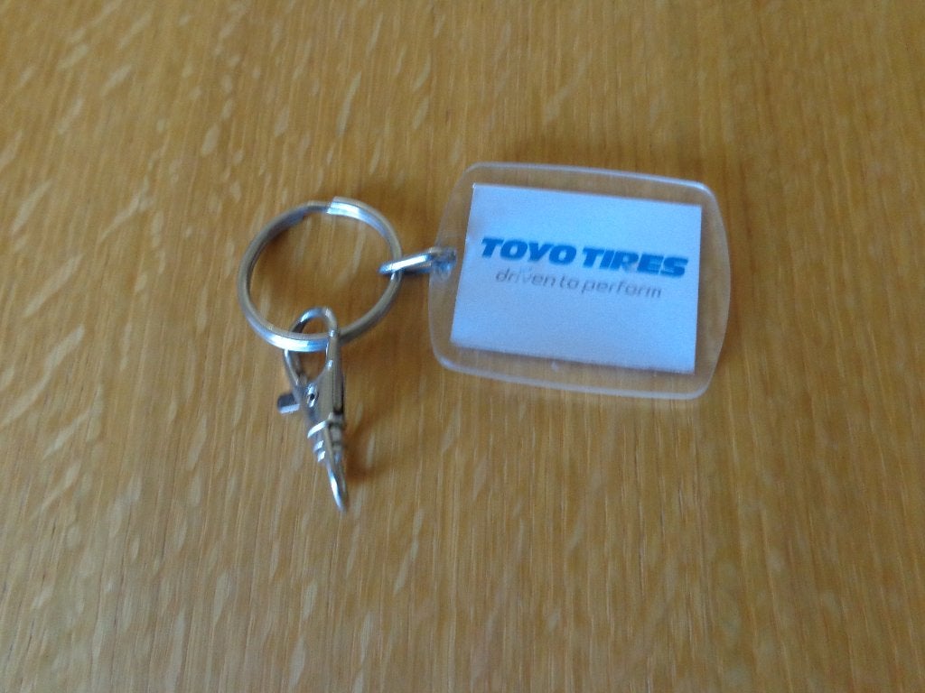 Nieuwe Sleutelhanger van Toyo Tires, Ophalen of Verzenden, Nieuw, Auto's