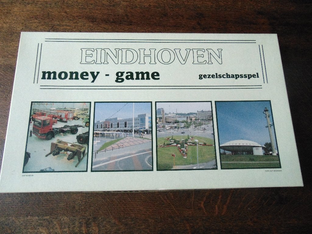 Eindhoven Money Game Nieuw Bordspe, Hobby en Vrije tijd, Gezelschapsspellen | Bordspellen, Een of twee spelers, Ophalen of Verzenden