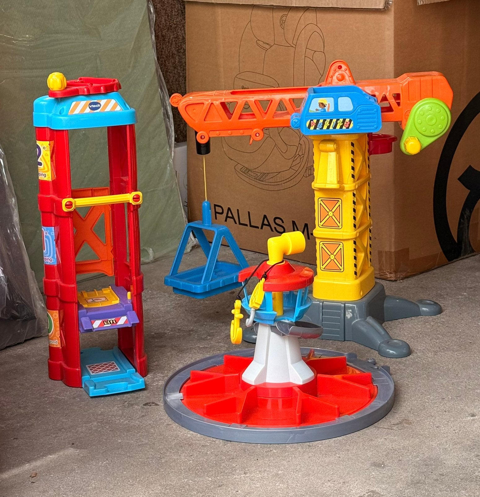 V-tech Toet Toet Speelgod Toys set, Ophalen, Zo goed als nieuw, 2 tot 4 jaar