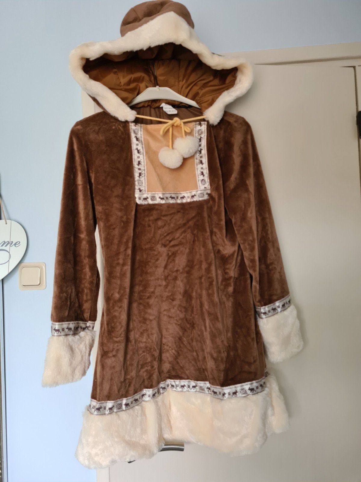 eskimo jurk 38-40, Maat 38/40 (M), Carnaval, Ophalen of Verzenden, Zo goed als nieuw
