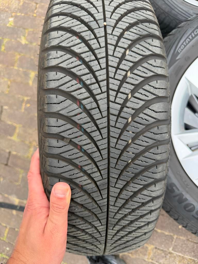 15” velgen met Goodyear Vector 4Seasons 185/65 R15, Gebruikt, 15 inch, Banden en Velgen, All Season