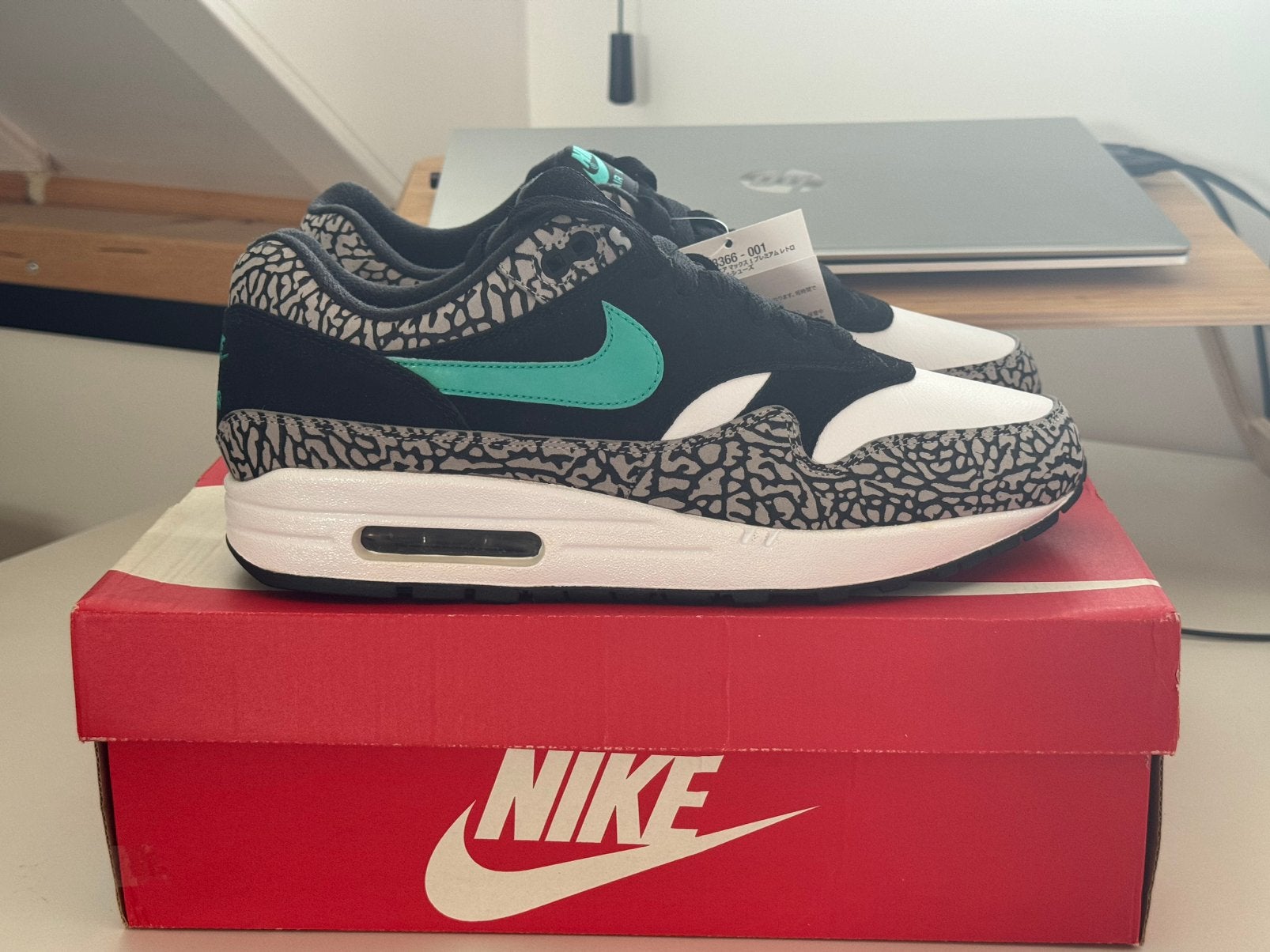 Nike Air Max 1 Atmos Elephant 9.5/43 DS nieuw - Patta, Kleding | Heren, Ophalen of Verzenden, Nieuw, Overige kleuren