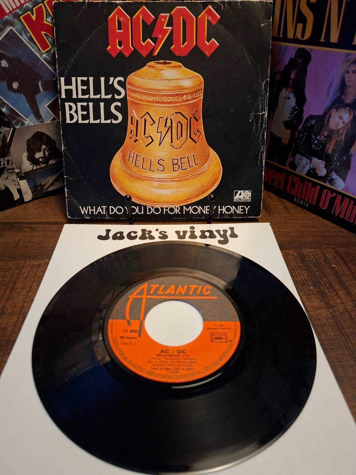 AC/DC - Hell's Bells 7 inch vinyl single  1980, Cd's en Dvd's, Gebruikt, 7 inch, Ophalen of Verzenden, Beschermende buitenhoes