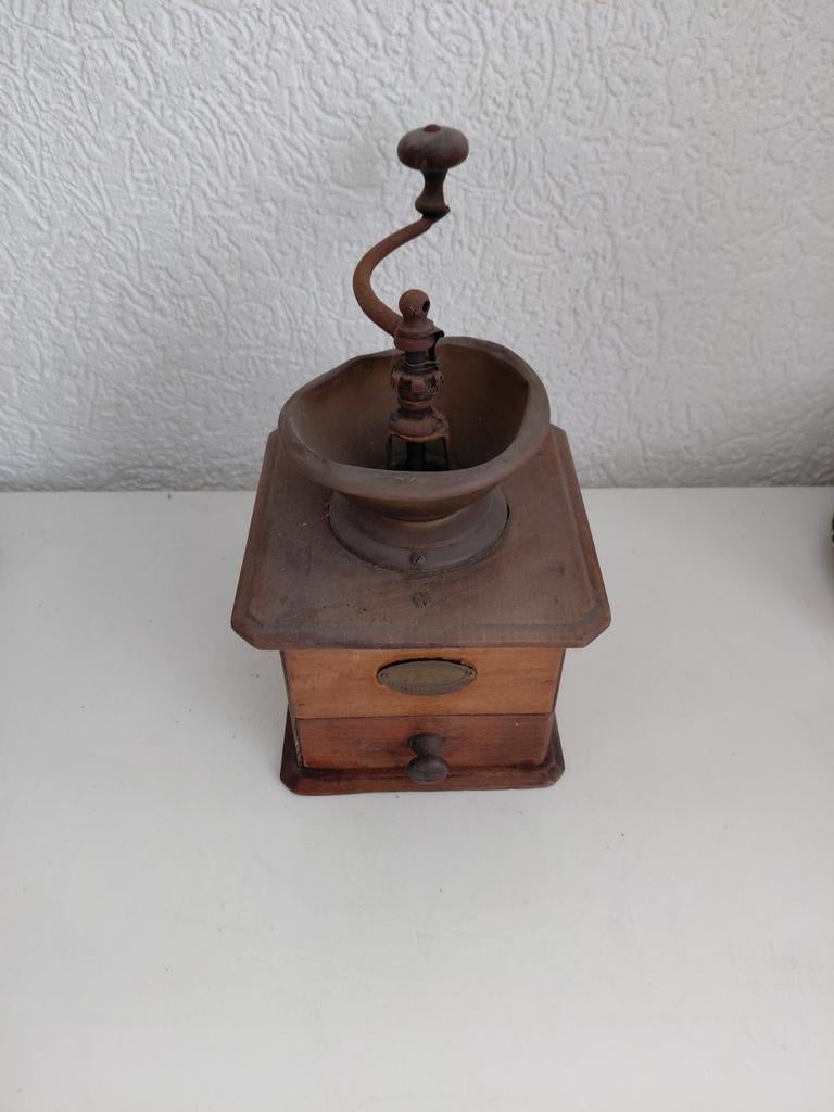 Oude peugeot koffiemolen, Ophalen of Verzenden